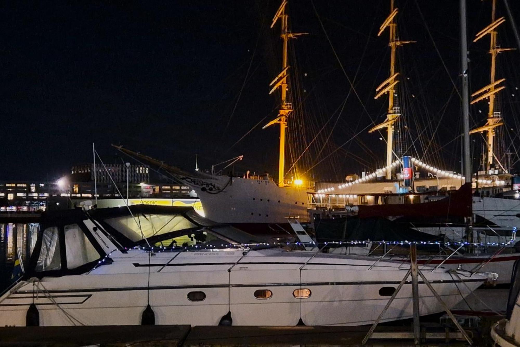Prinsessan I Lilla Bommen Göteborg Exteriör bild